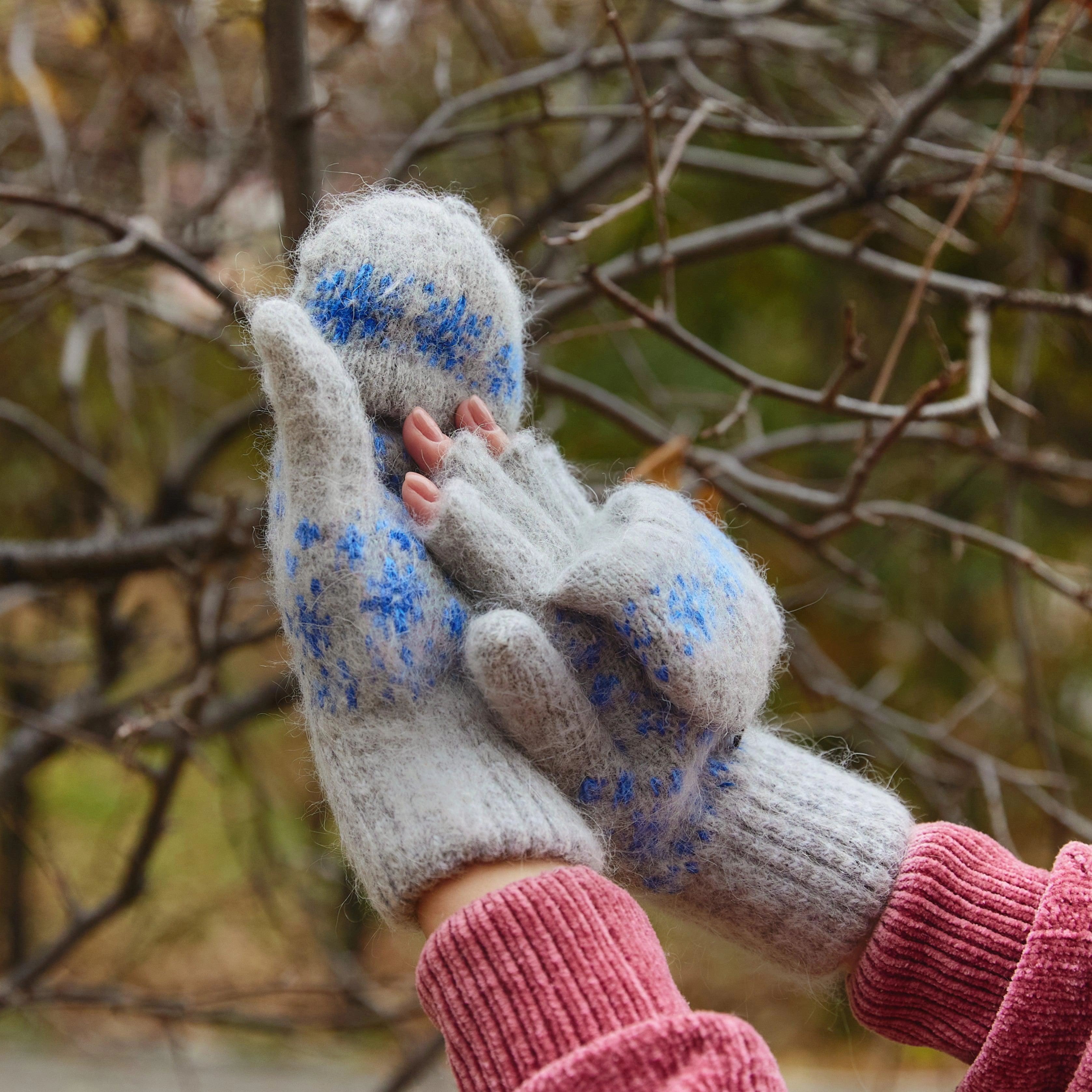 Cozy Blizzard Blue Goat Wool Mittens – Warm Winter Comfort for Women